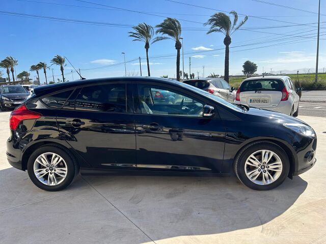 FORD FOCUS TREND 1.6 TI-VCT AUTO SPANISH LHD IN SPAIN 89000 MILES 1 OWNER 2014